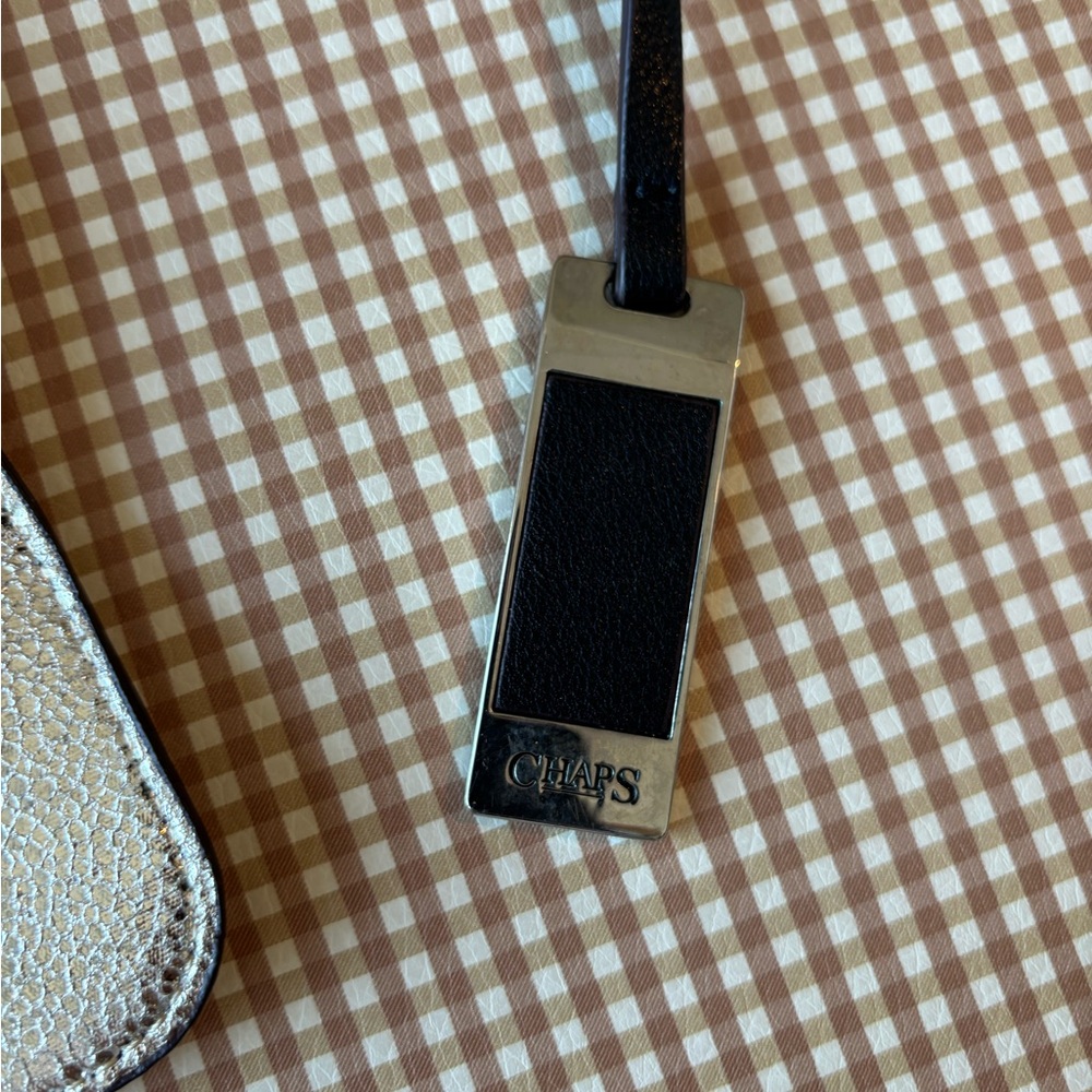 Chaps Small wristlet and tag - Picture 6 of 10